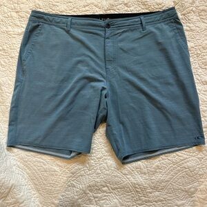O’Neill size 44 Golf Hybrid Blue Shorts